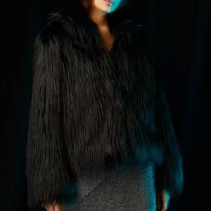Aritzia Babaton Kuma Faux Fur Jacket